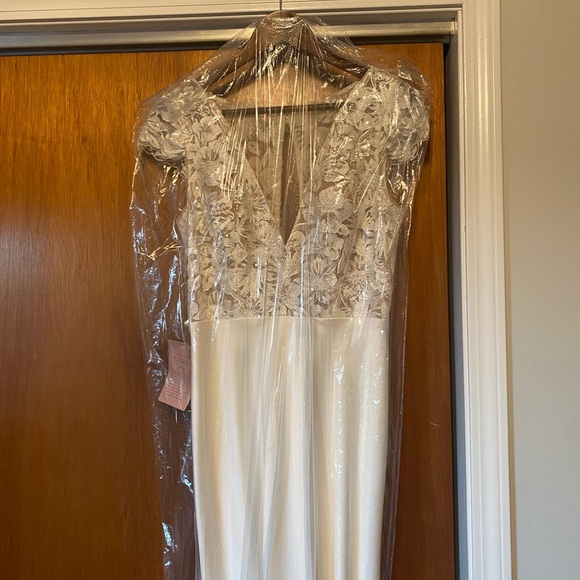 New with Tags - Jenny Yoo, Size 6 Ambrose Dress - Picture 6 of 10